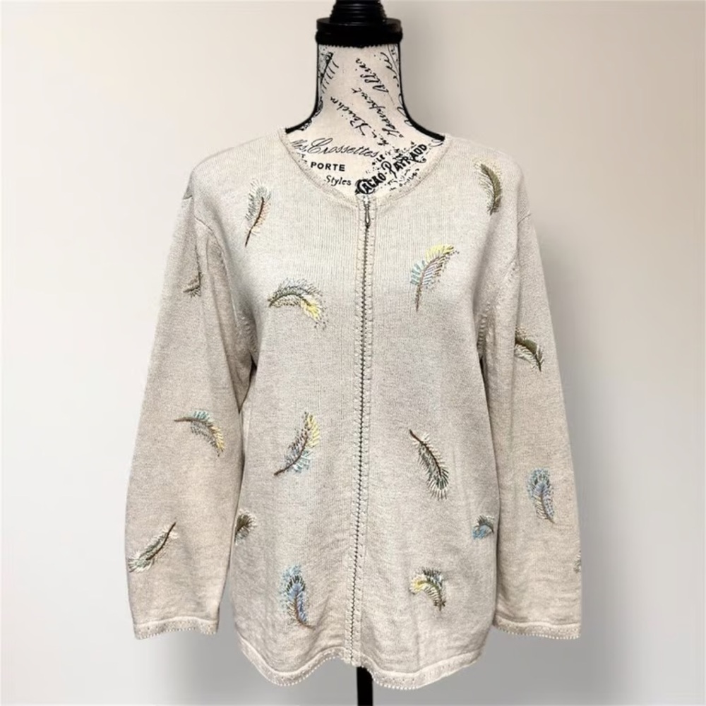 Feather Embroidered Cardigan - Cream